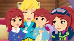 03Stephanie&Cousins.png (1.11 MB) Isabella with Isaac, Mia and their cousin Stephanie.