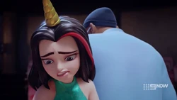 It’s not a good idea to let go of a girl who can’t stand up.