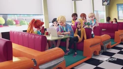 Zack making a fake eBlast about the expert treasure finder.