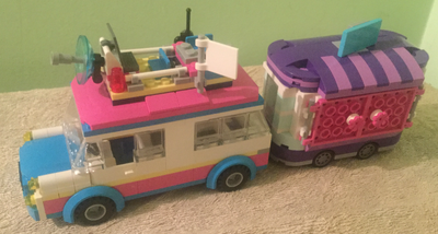 Lego friends art discount van