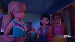 Emma and Olivia hiding their finds because Stephanie is the only one who found something practical.