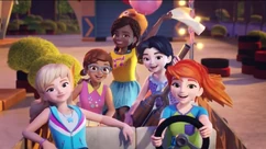 20190729 211324.jpg (190 KB) Olivia in a make shift cart with her friends.