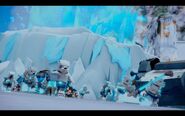 Ice bears in battle