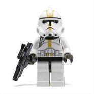 Lego star wars clone trooper yellow-400-400