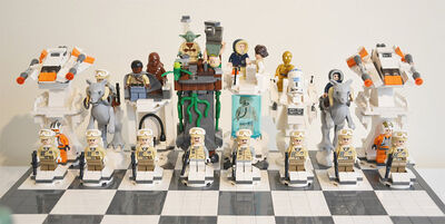 LEGO-Star-Wars-Hoth-Battle-Chess-Set-Rebel-Alliance