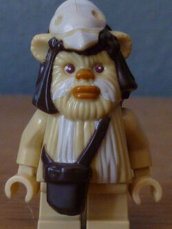 Lego® Star Wars Minifigure - Logray Ewok with Spear (7956)