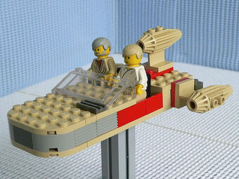 lego star wars luke's landspeeder