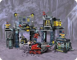 LEGO Set 6860-1 The Batcave (2012 Super Heroes DC > Batman)