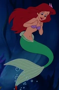 Ariel tenue.png (476 kio) Tenue de sirène d'Ariel