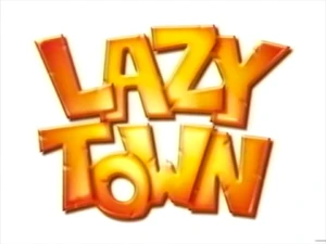 Wczesny logotyp, otwierający sceny