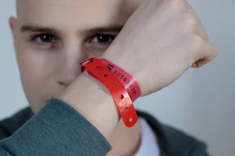 Wiki Les Bracelets rouges