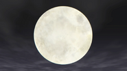 La pleine lune dans le ciel