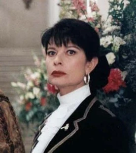 Cora De Montmirail Wiki Les Visiteurs Fandom