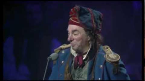 Les Miserables 10th Anniversary (HD) - Master of the House (13 41)