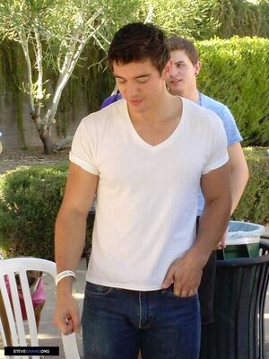 Steve Grand 2013-10-22-003