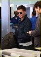 Zac-efron-lax-liftoff-10