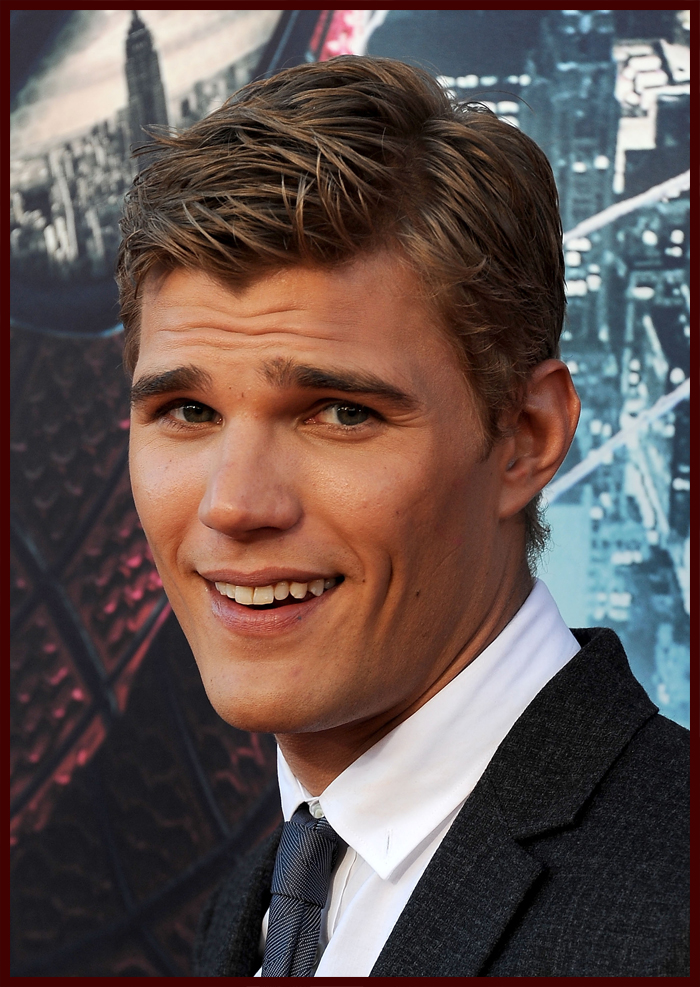 Chris Zylka L'Extraordinaire Spider Man Wiki Fandom