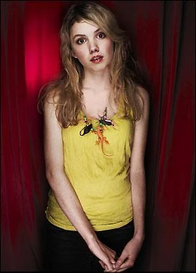 Cassie Ainsworth | LGBT Characters Wikia | Fandom