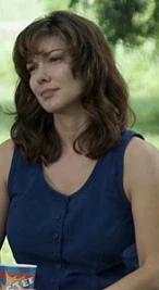 Anora Fleece | LGBT Characters Wikia | Fandom