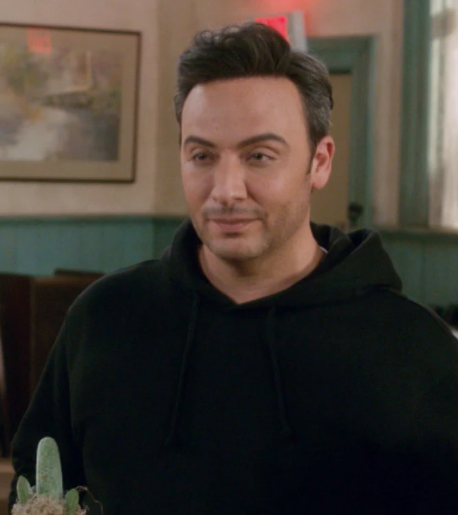 Antonio (Schitt's Creek) LGBT Characters Wikia Fandom