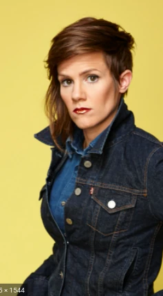 Cameron Esposito.png
