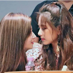 Efd98b62f2701de117592e403e6618070965ba52r1-1080-1080v2 hq.jpg