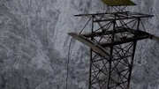 The collapse cause a domino effect and the towers of the aerial tramway falls.