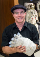 Andy Weir 1.png