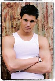 RobbieAmell.jpg