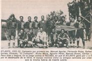 El equipo en 1932, ganando su primer titulo.