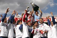 Celebrando el Titulo no. 11 del Apertura 2006, en el Estadio Nemesio Diez