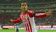 Omar Bravo el máximo goleador en la historia de las Chivas