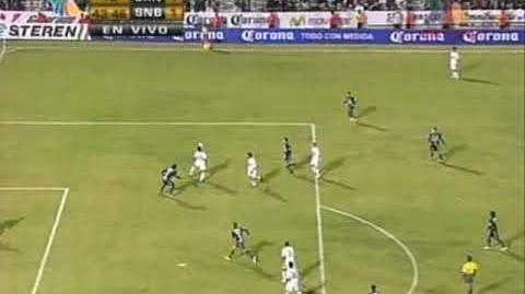 Santos_Laguna_-_Santos_de_Brasil_goles_de_Yea_y_Carlos_Ochoa.wmv