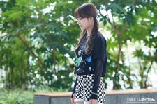 Yujeong Realize Behind The Scenes (4)