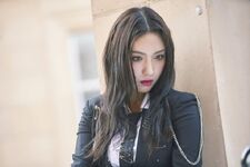 Chowon Into The Light Jacket Behind (9)