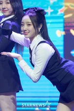 Hina (21-10-13) Light A Wish Showcase Performance (04).jpg (336 KB) Showcase October 13, 2021