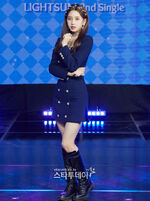 Nayoung (21-10-13) Light A Wish Showcase Pictorial (06)