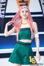 Nayoung Into The Light Alive MV behind (12)
