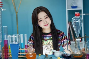 Hina Vanilla music video behind 01.jpg (258 KB) "Vanilla"