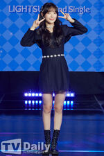 Yujeong (21-10-13) Light A Wish Showcase Pictorial (05)