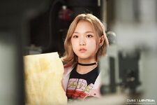 Huiyeon Realize Behind The Scenes (3)