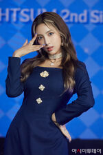 Chowon (21-10-13) Light A Wish Showcase Pictorial (01)