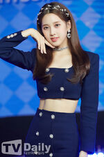 Nayoung (21-10-13) Light A Wish Showcase Pictorial (05)