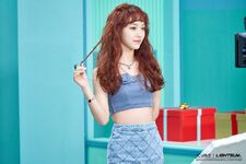 Yujeong Vanilla music video behind 11