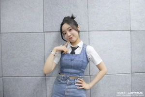 Hina (22.11.20) 2022 K-Community Festival behind 01.jpg (125 KB) K-Community Festival November 2022