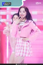 Hina (210610) Vanilla M Countdown (03).jpg (1.64 MB) M Countdown June 10, 2021