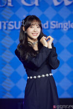 Yujeong (21-10-13) Light A Wish Showcase Pictorial (04)