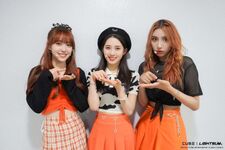 Yujeong, Chowon & Nayoung (210710) Vanilla Promo Behind (02)