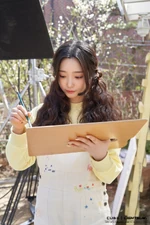 Hina Into The Light Comeback Trailer Behind (2).jpg (941 KB) #SYNERGY Trailer