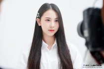 Debut Profile